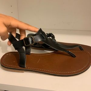 Black thong sandals